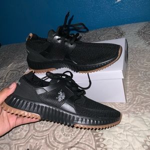 Running shoes U.S Polp Assn.